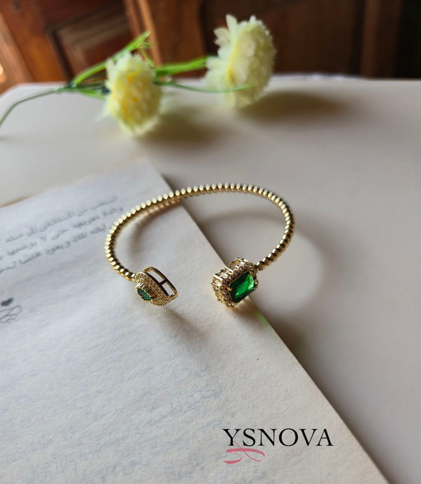 Open Bracelet with Green Zircon Stone – Gold Plated Stainless Steel