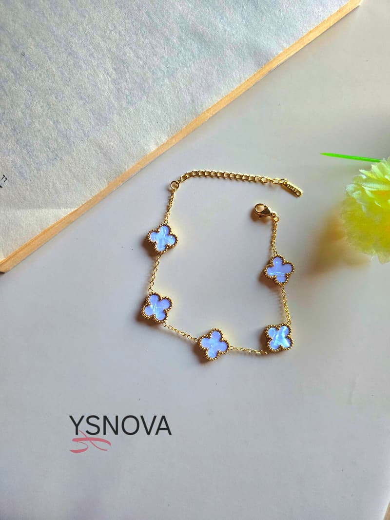 انسيال كلوفر ستانلس ستيل مطلي بالذهب أبيض