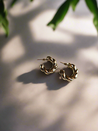 Elegant Twist Design – Gold Plated Stainless Steel Hoop Earrings