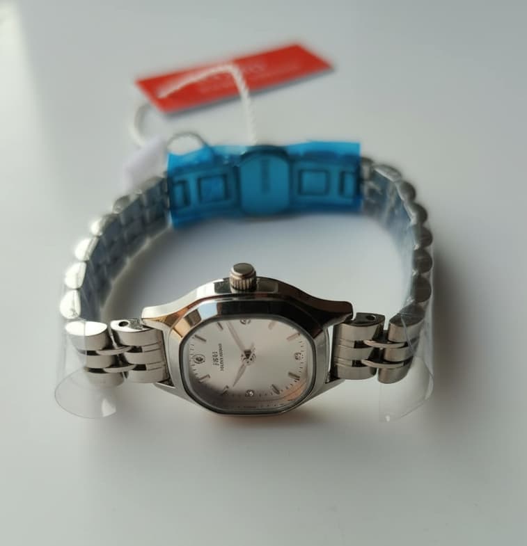 Smooth Curve Watch