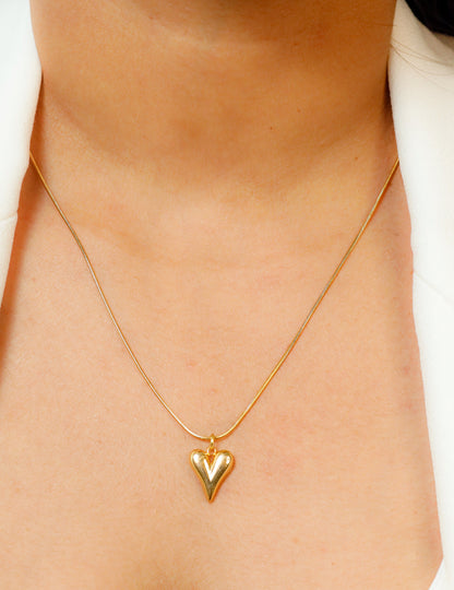Heart Pendant Necklace – Gold Plated Stainless Steel