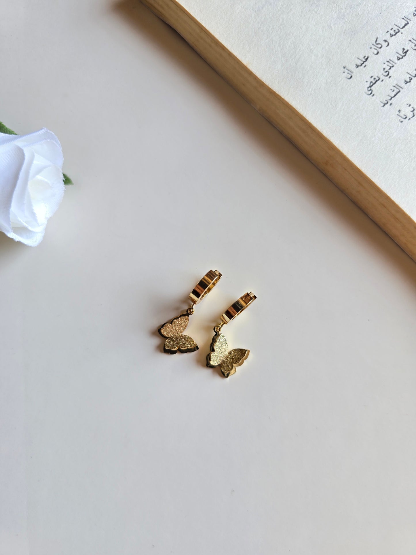 Drop Earrings with Elegant Butterfly Design – Gold Plated Stainless Steel