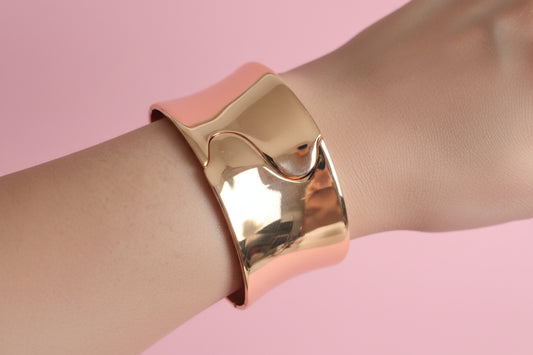 Sculpted Gold Wave Bangle